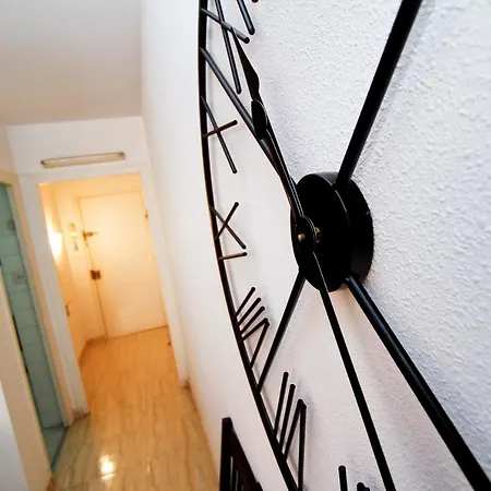 Apartment Cye 5 Homestay By Turismar